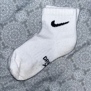 Nike White Ankle Socks (Little Boys)